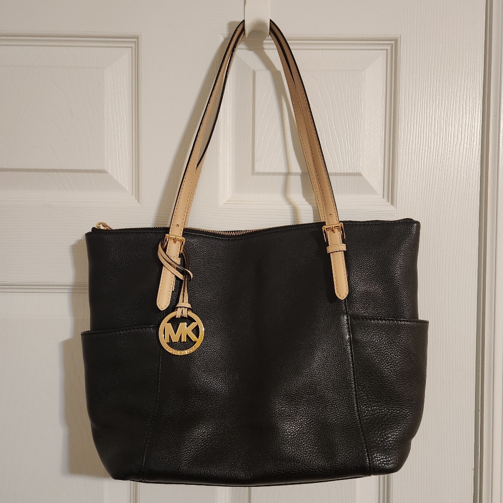 MK Jet Set Top Zip Tote